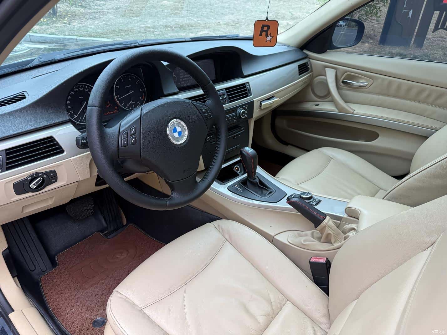 BMW 3 Series, 2011 11