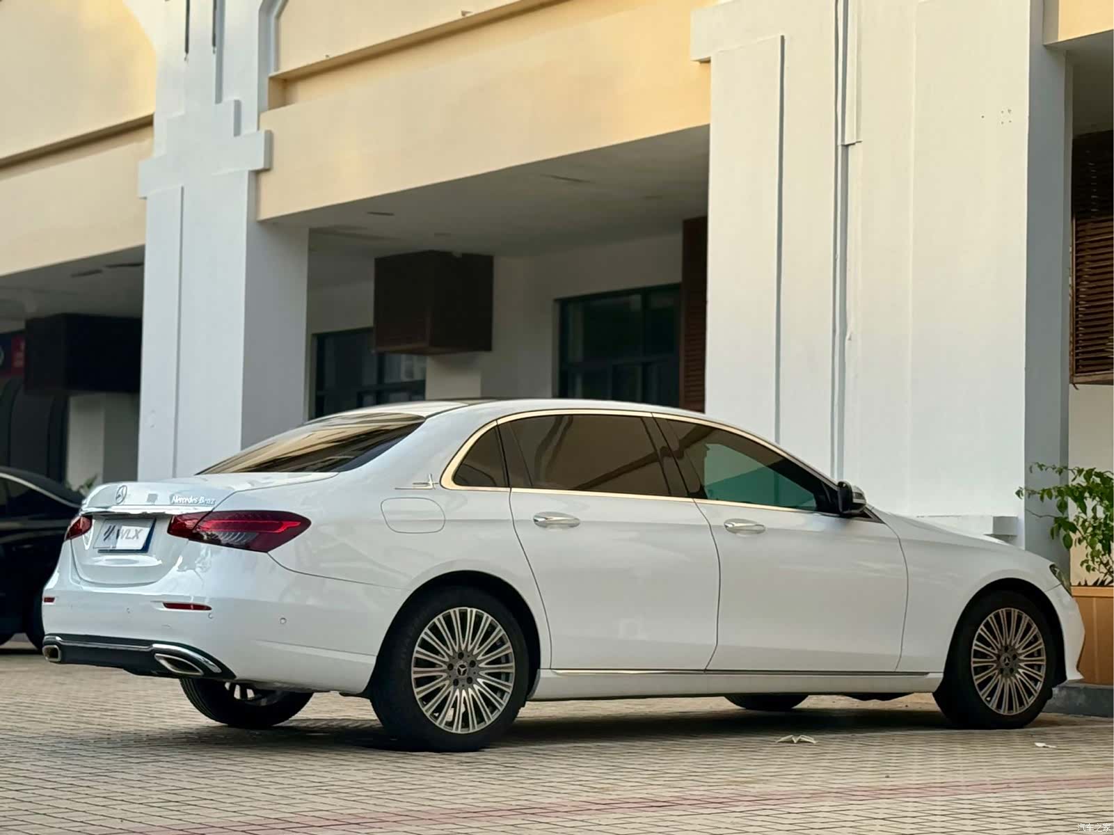 Mercedes-Benz E-Class, 2018 17