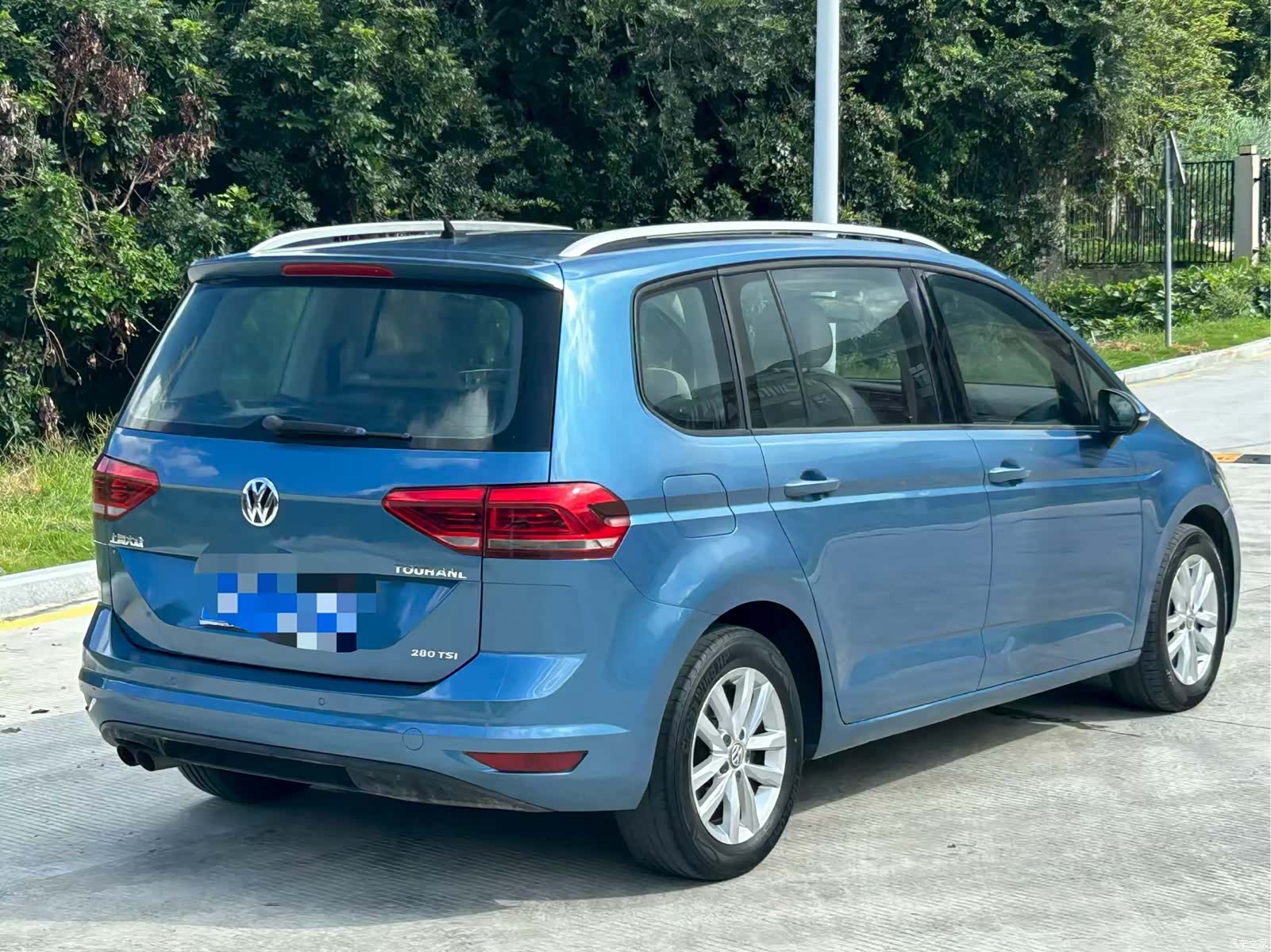 Volkswagen L, 2016 9