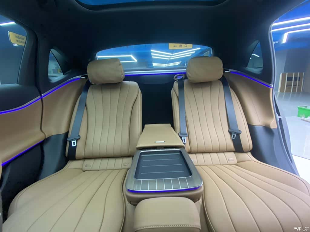 Mercedes-Benz E-Class, 2026 26