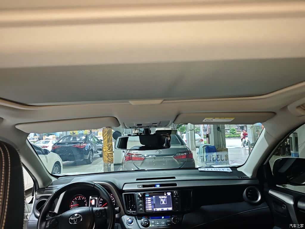 Toyota RAV4, 2017 18