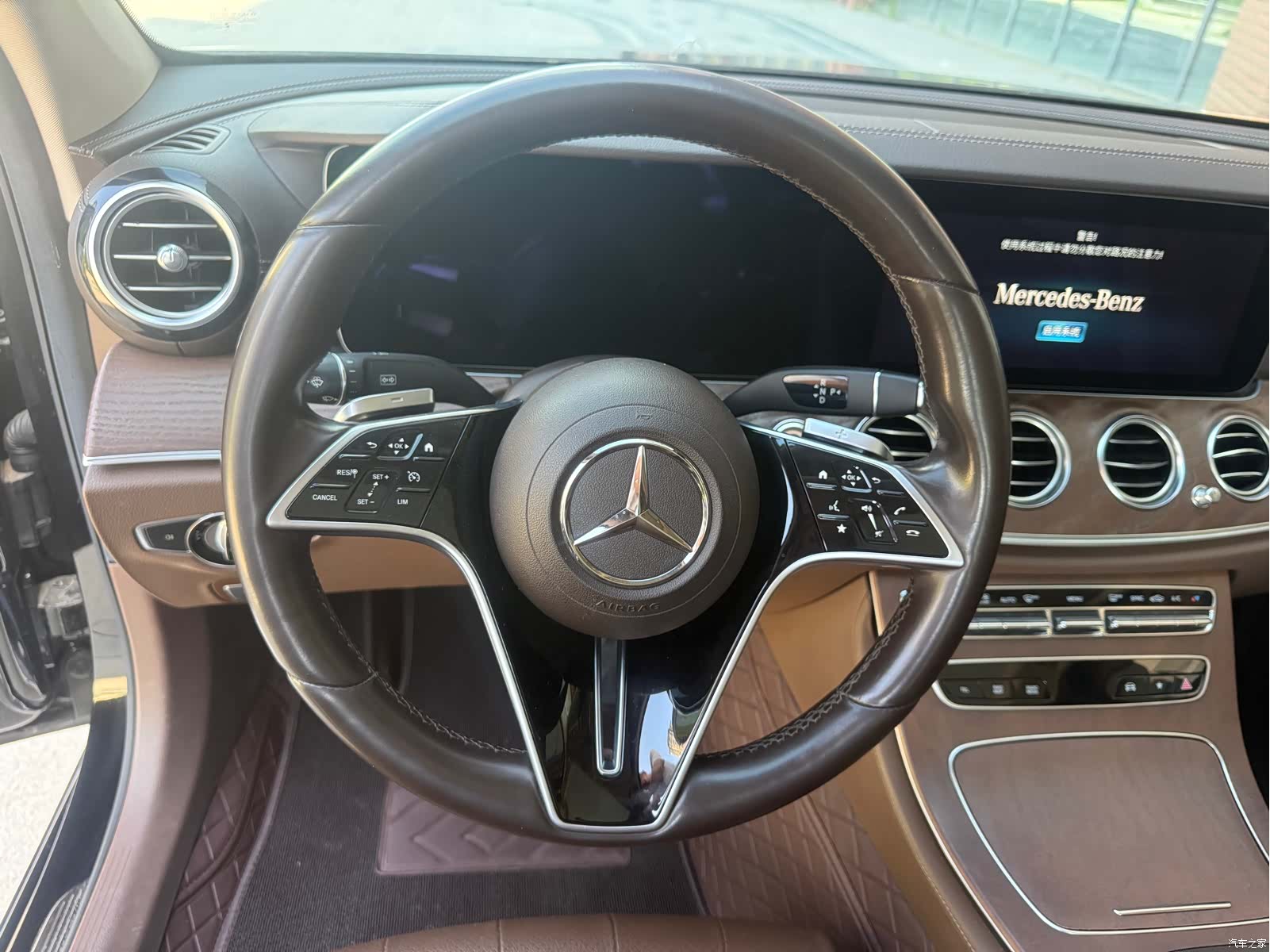 Mercedes-Benz E-Class, 2022 9