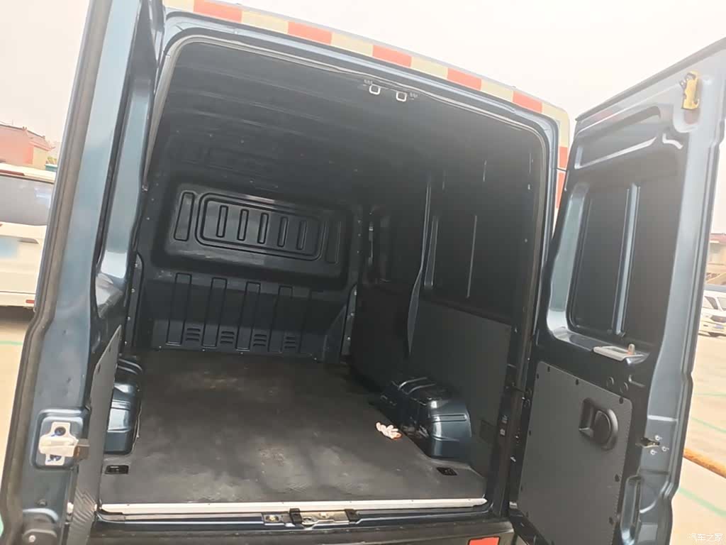 DongFeng V9, 2024 15
