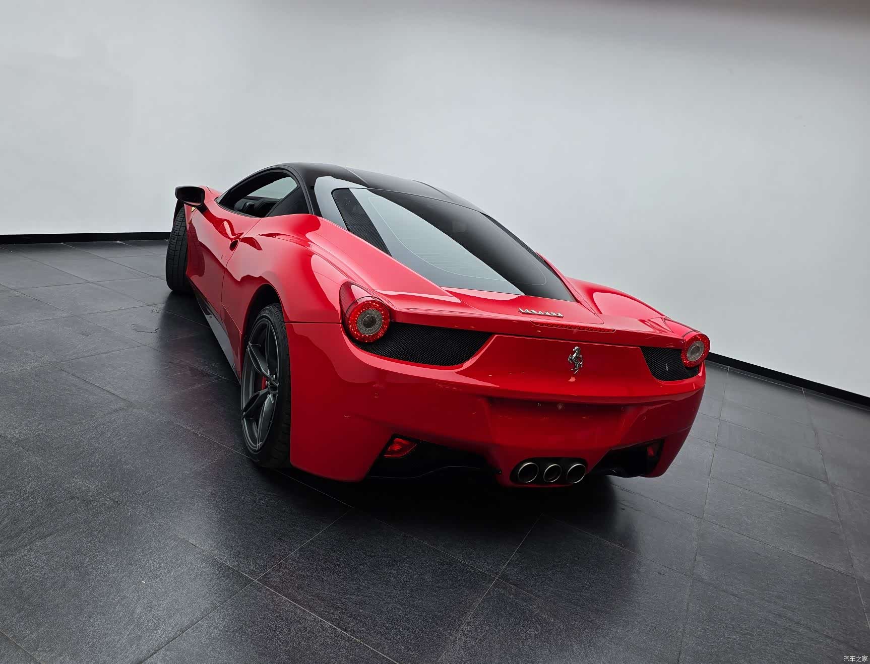 Ferrari 458, 2013 8