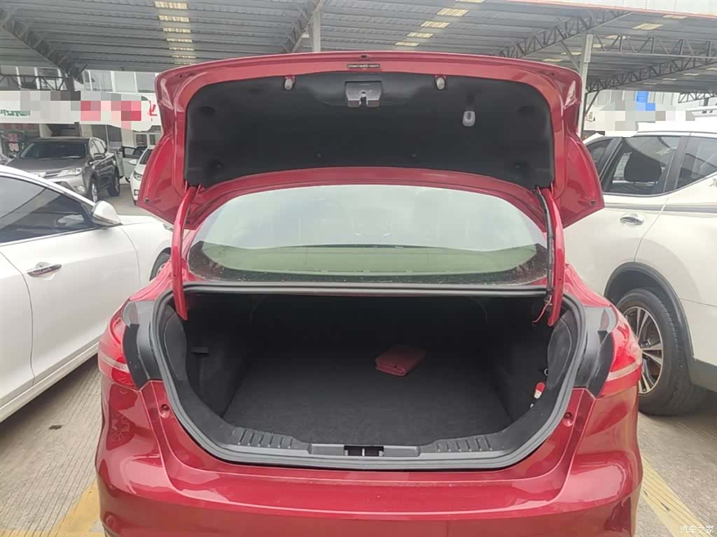 Ford Focus, 2015 19