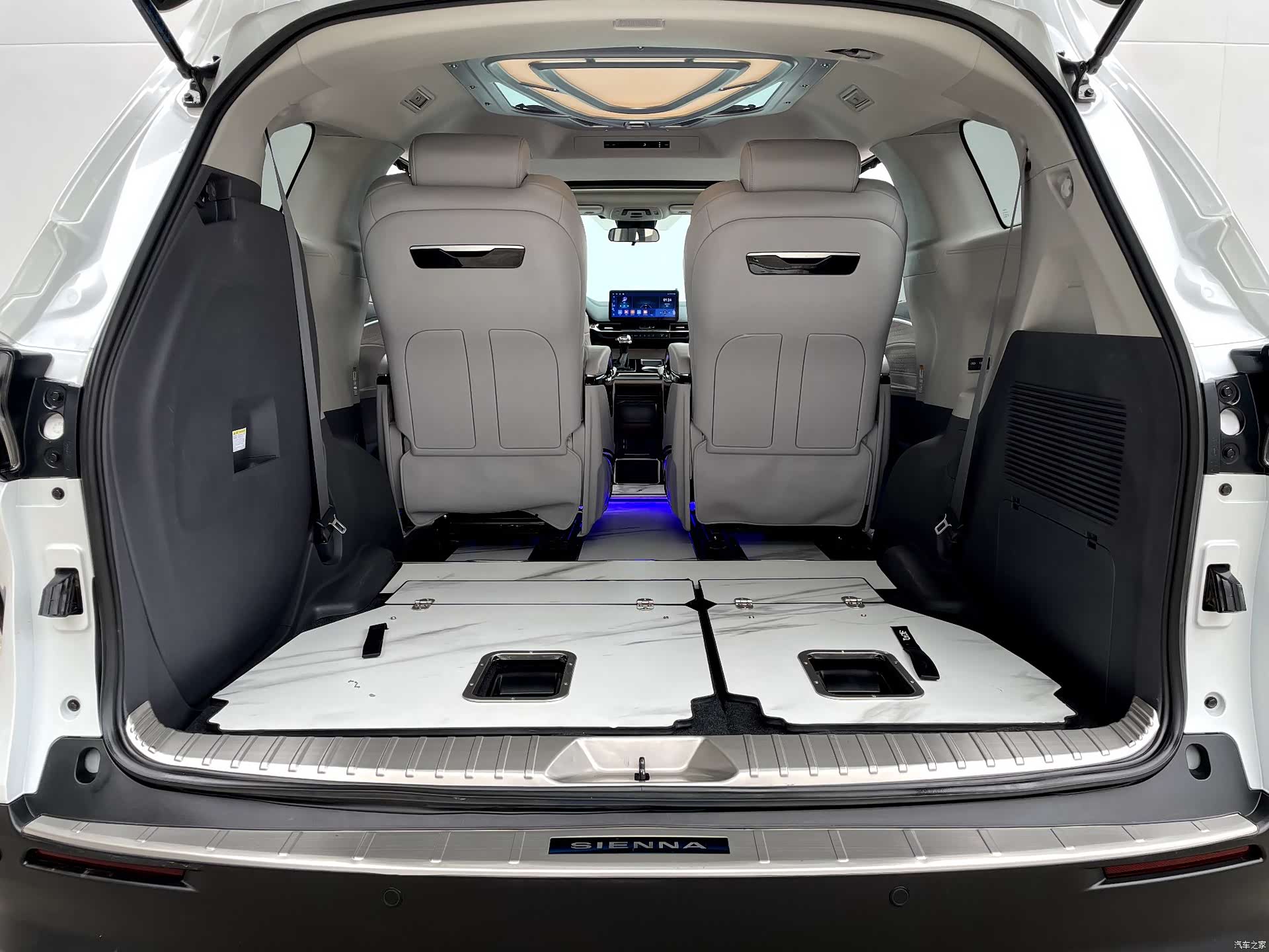 Toyota Sienna, 2022 22