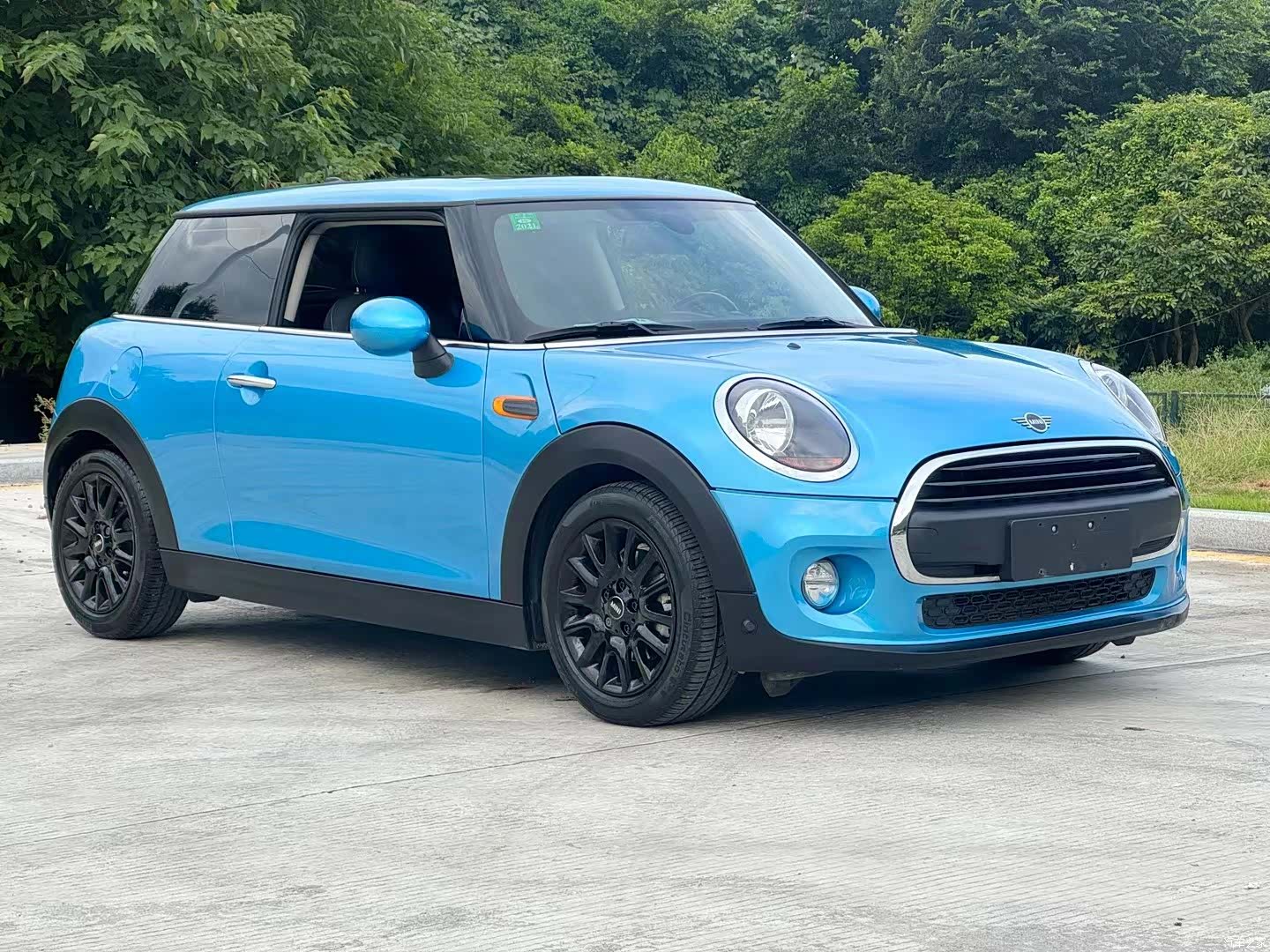Mini ONE, 2019 3