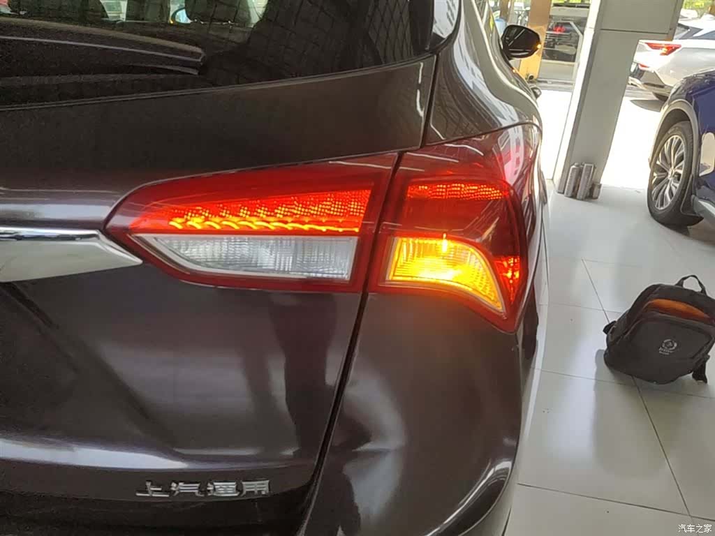 Buick Envision Plus, 2020 8