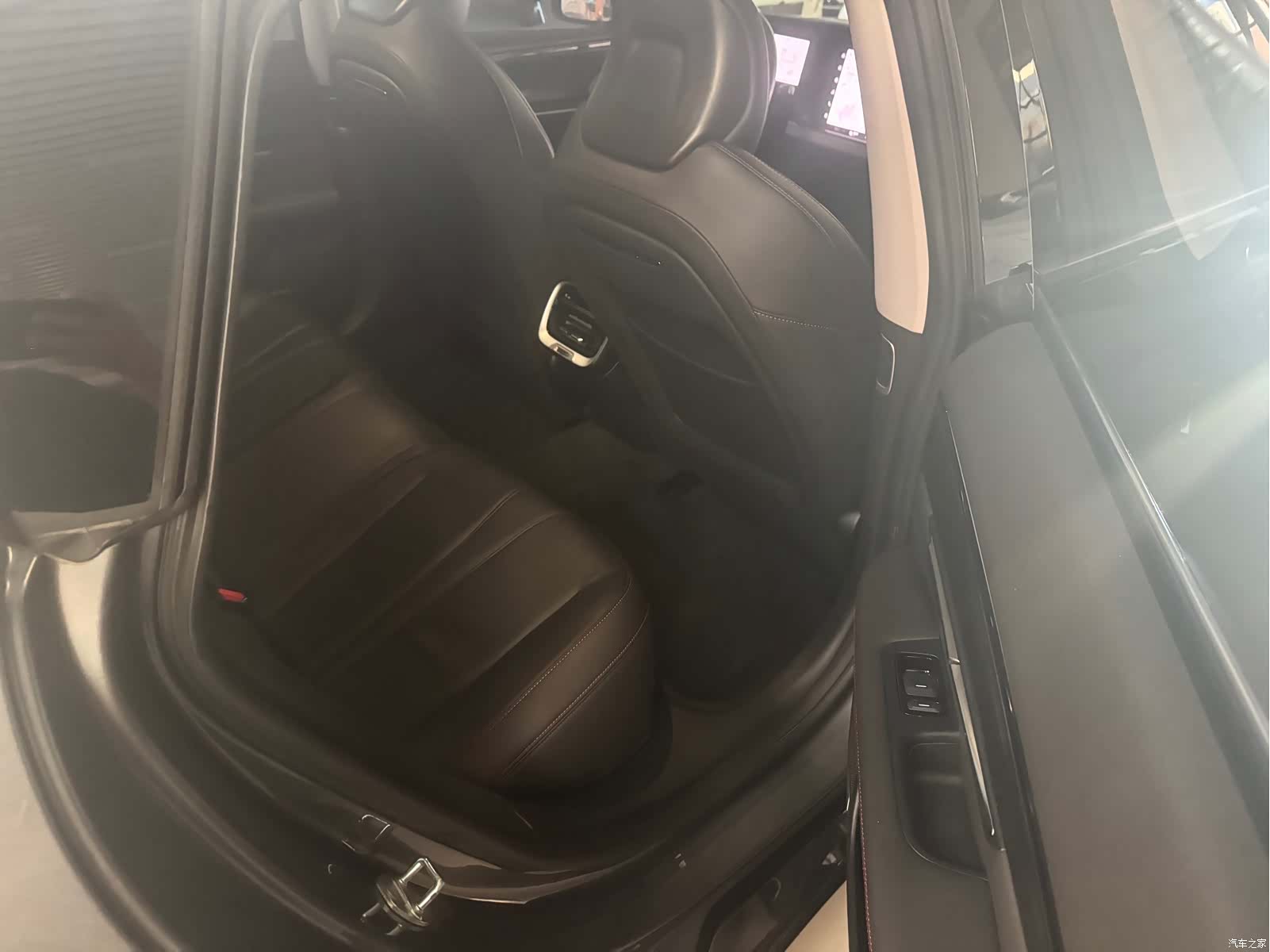 Xpeng P7, 2022 8