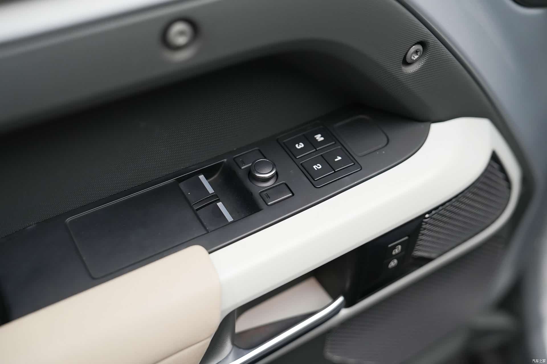 Land Rover Defender, 2021 16