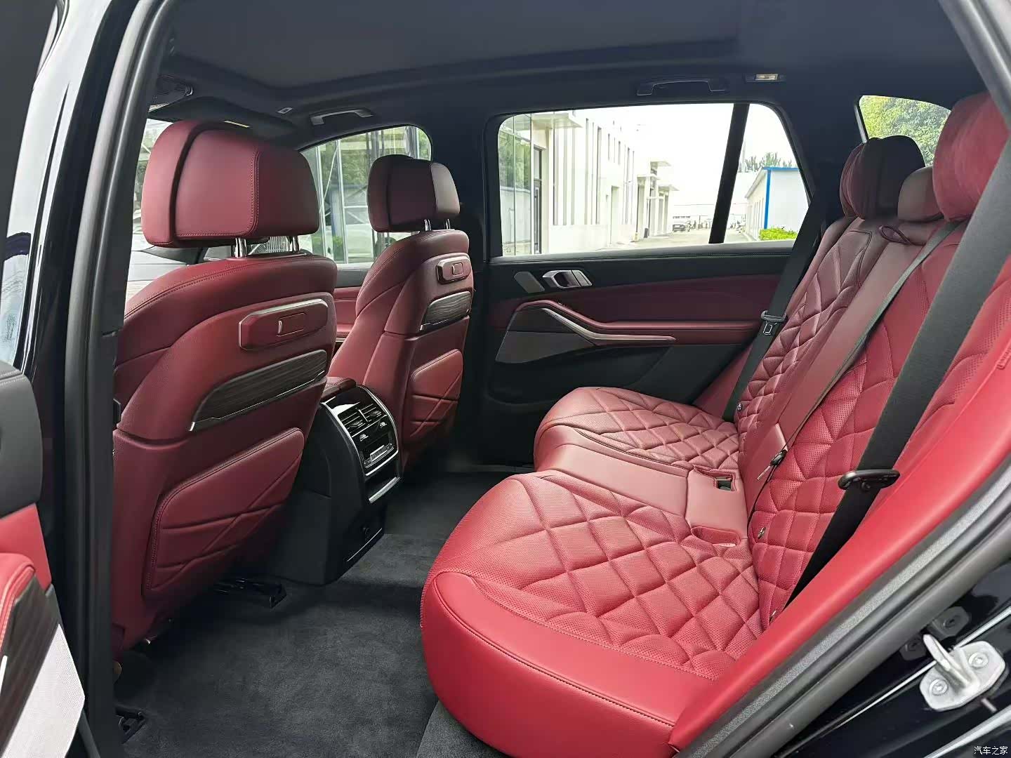BMW X5, 2025 все фото