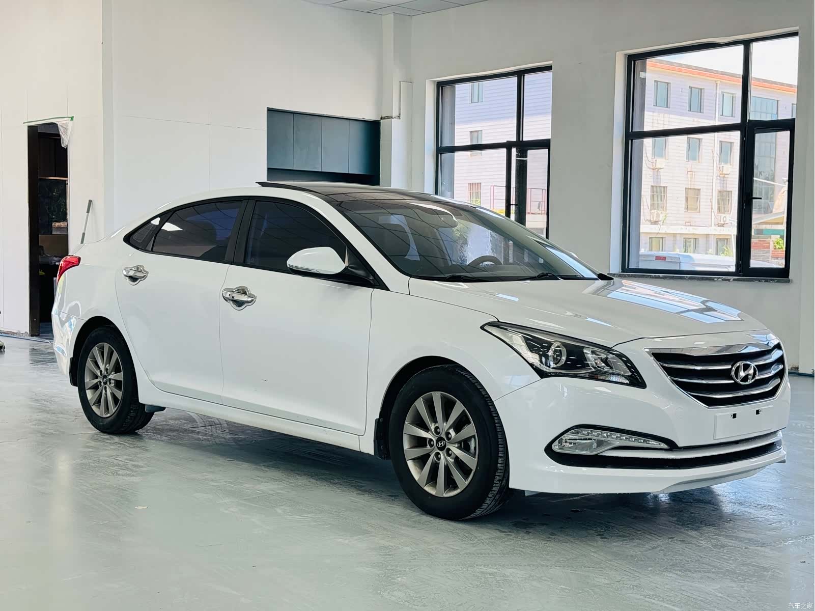 Hyundai GLS, 2014 3