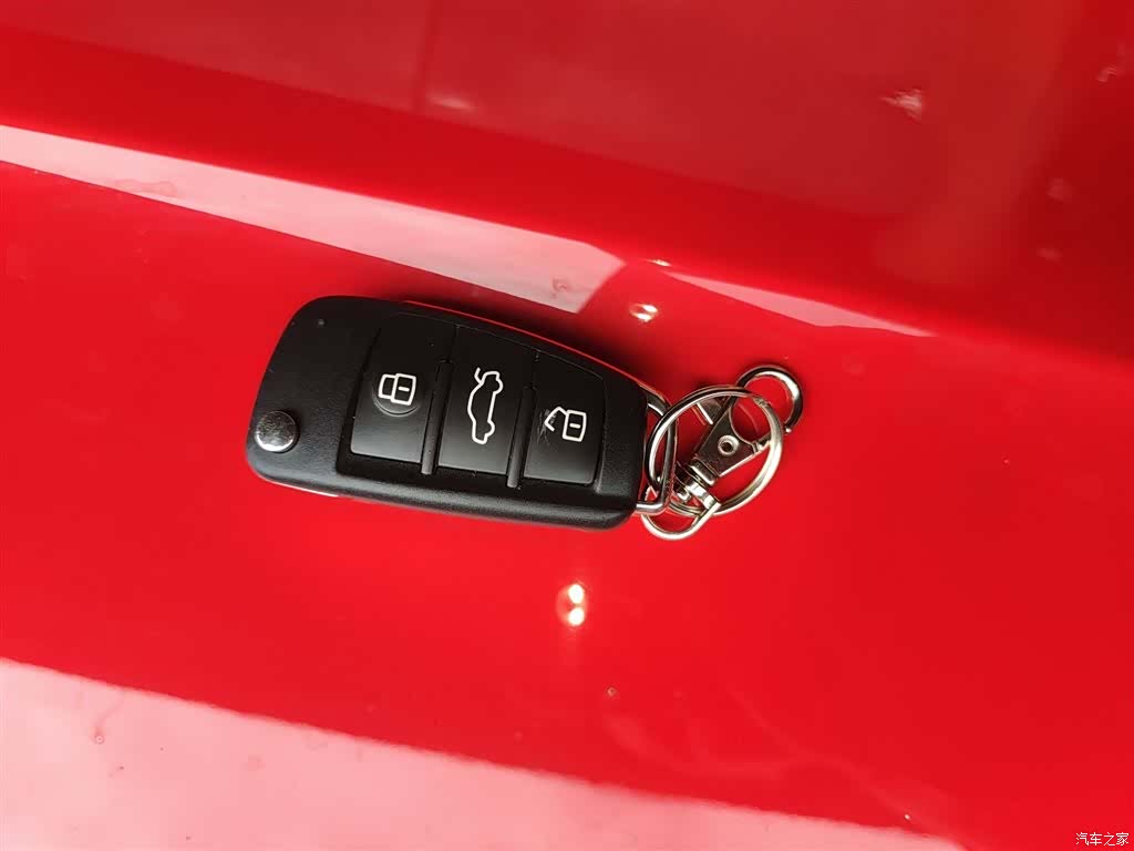 Audi Q3, 2018 9