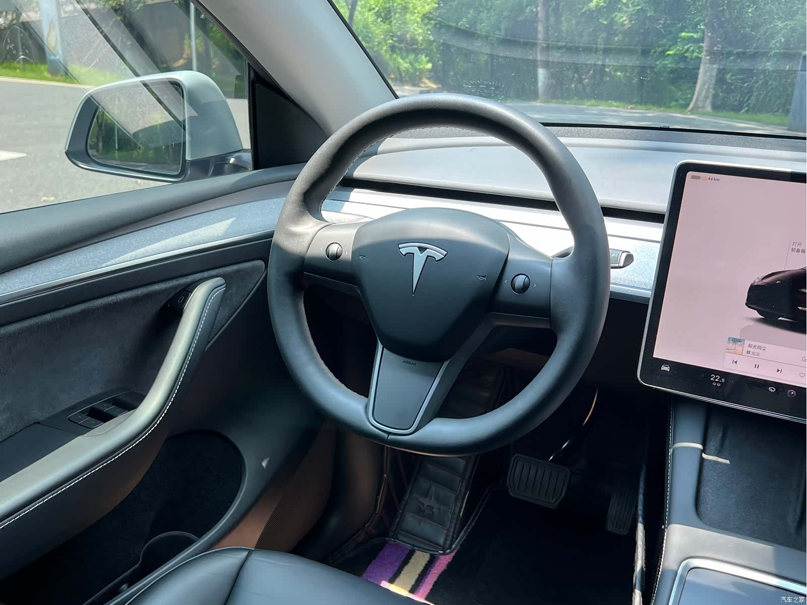Tesla Model Y, 2023 9
