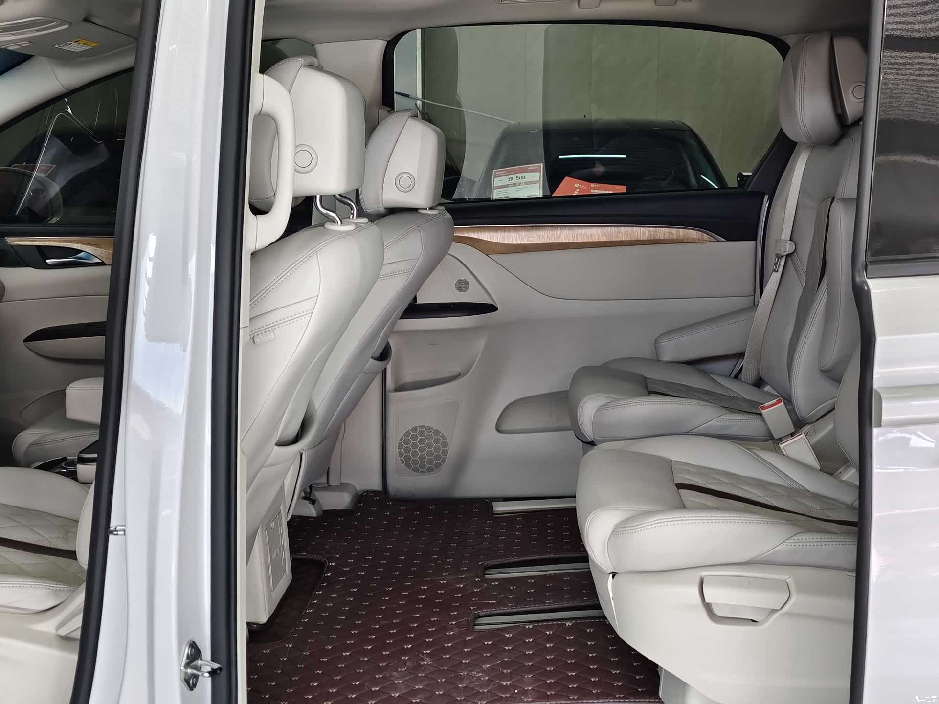 Buick GL8, 2019 10
