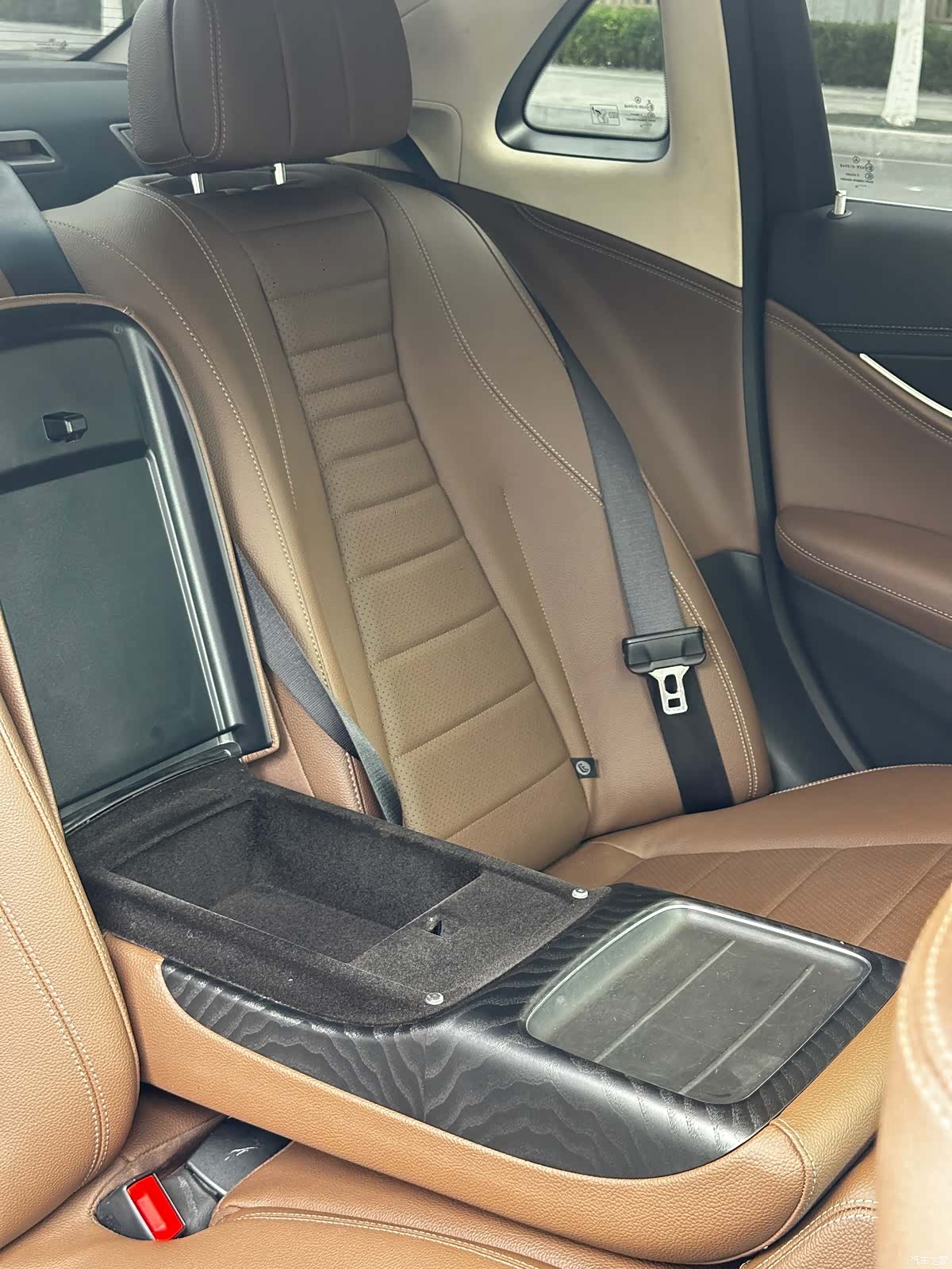 Mercedes-Benz E-Class, 2018 22