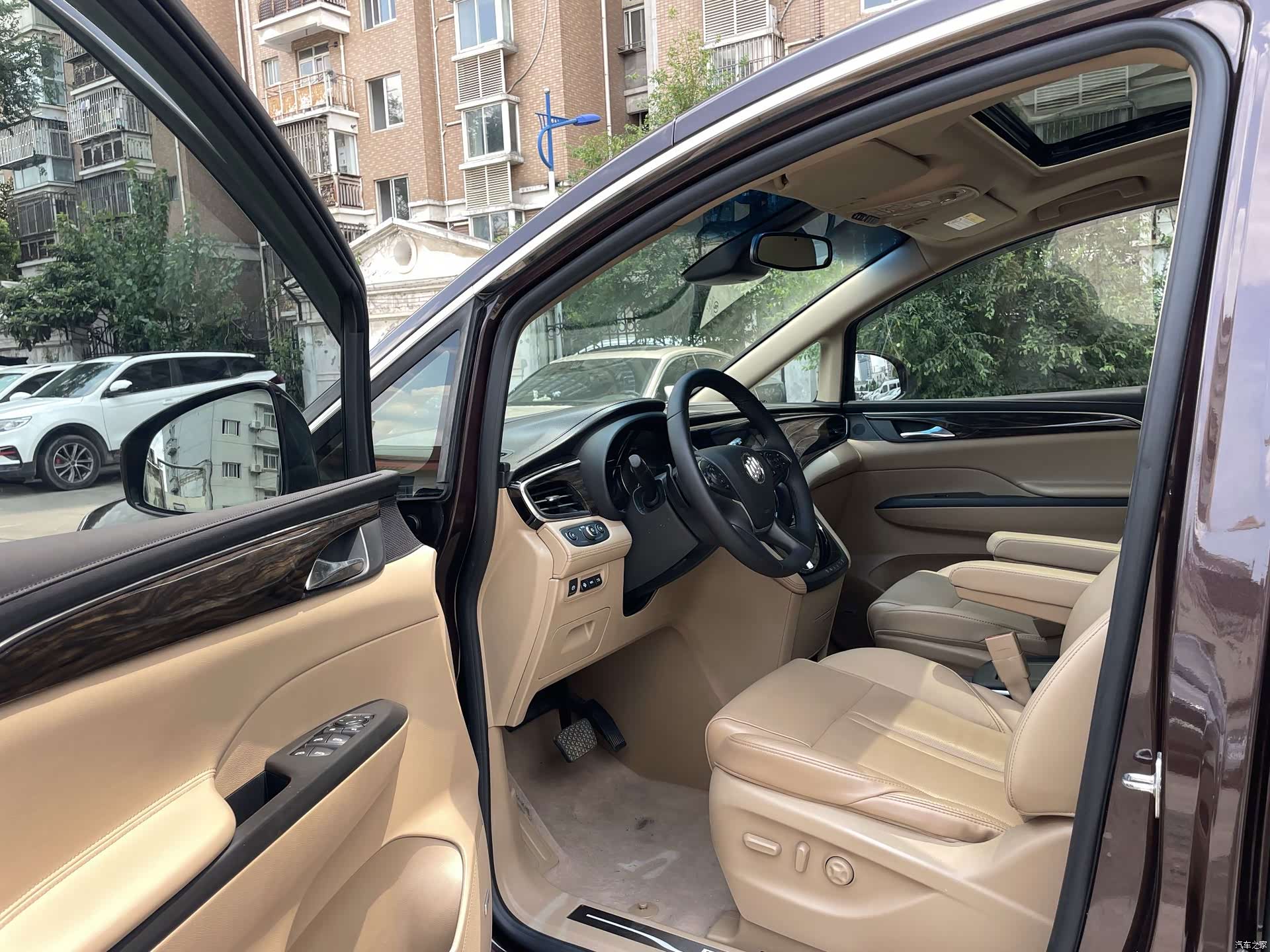 Buick GL8, 2017 11