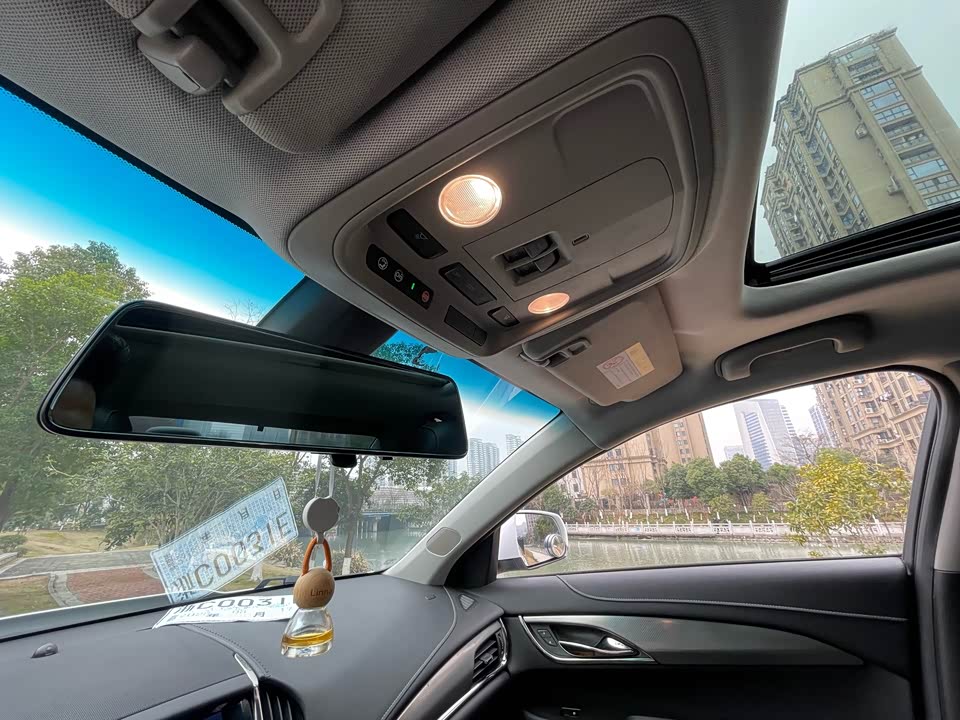 Cadillac ATS-L