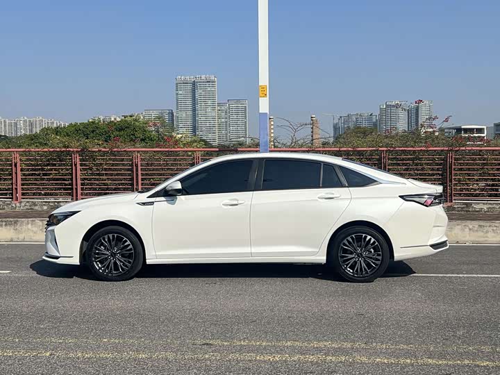 Aeolus Yixuan MAX 2021 1.5T chao xuan chao ba ban
