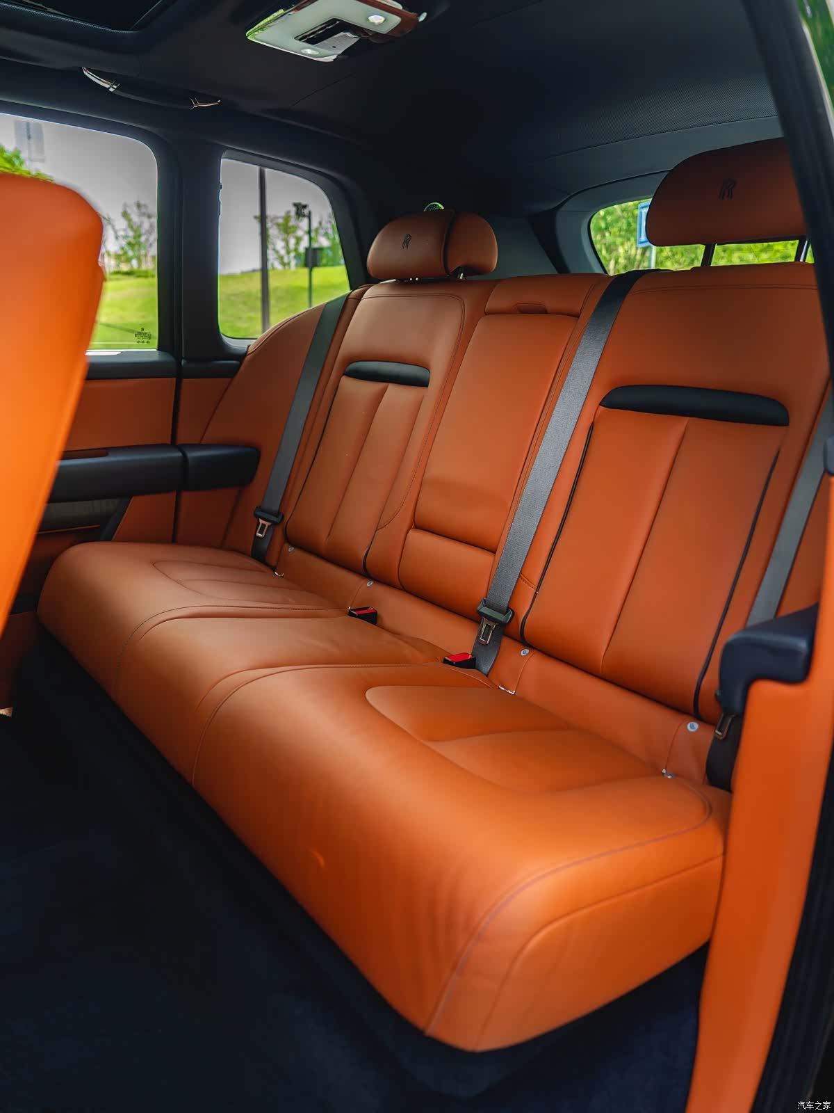 Rolls-Royce Cullinan, 2020 9