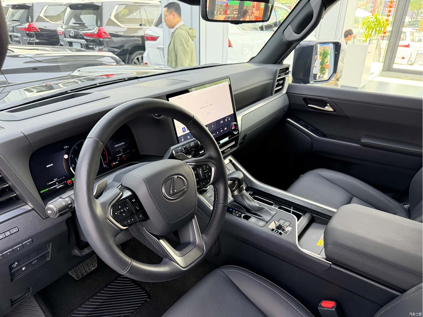 Lexus GX, 2025 15