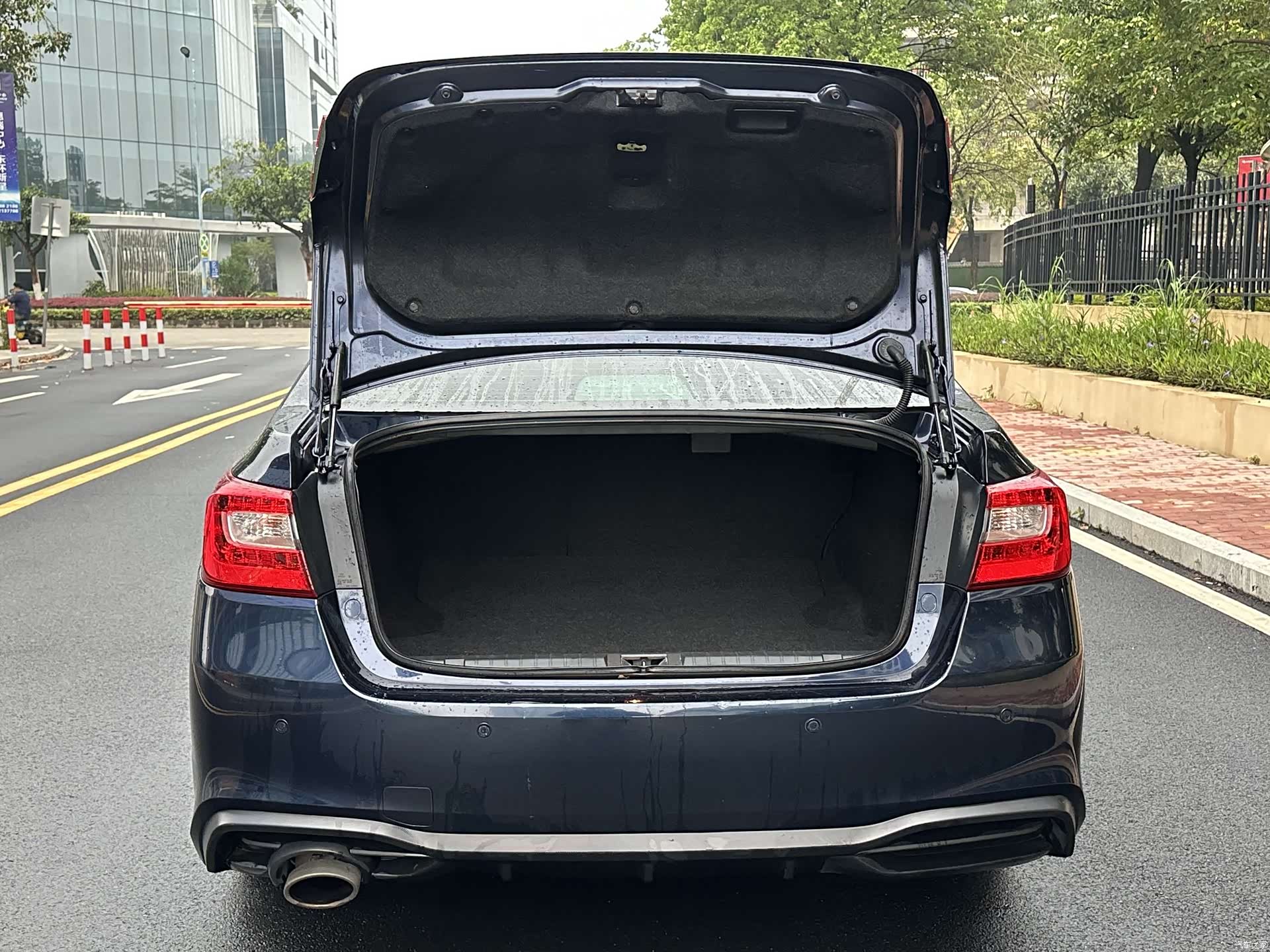 Subaru Legacy, 2020 6