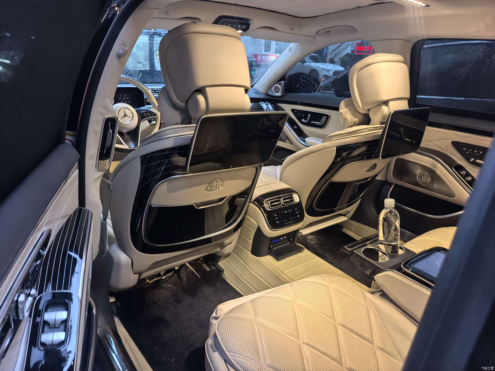 Maybach S-Class, 2023 все фото