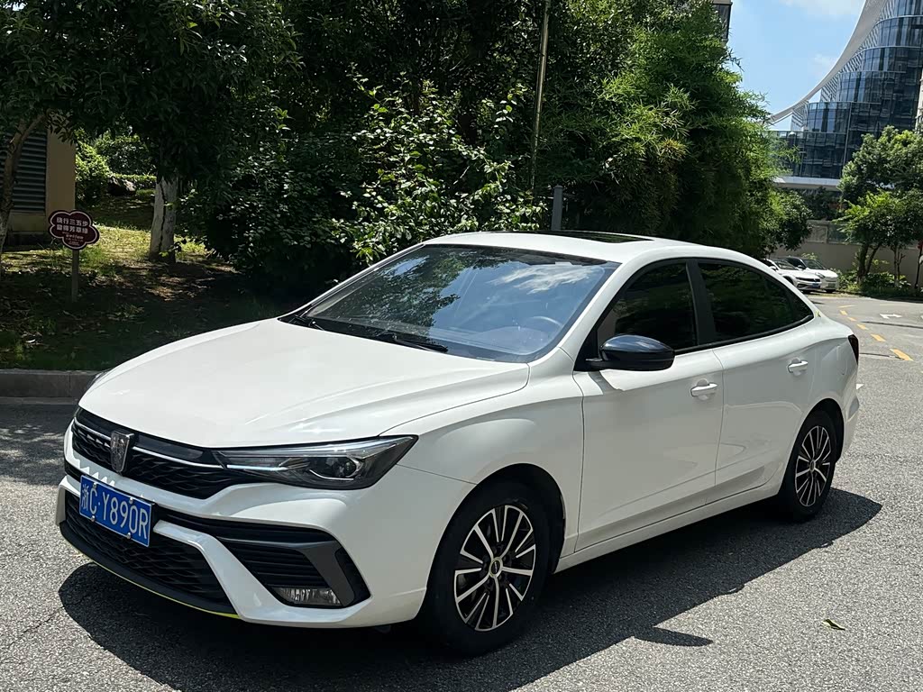 Roewe i5