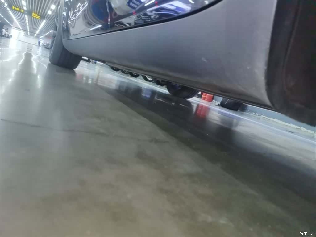 Tesla Model Y, 2023 22