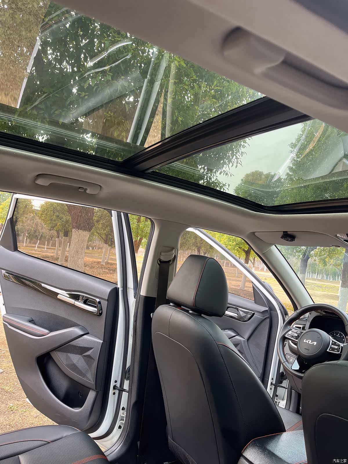 Kia KX3, 2022 18