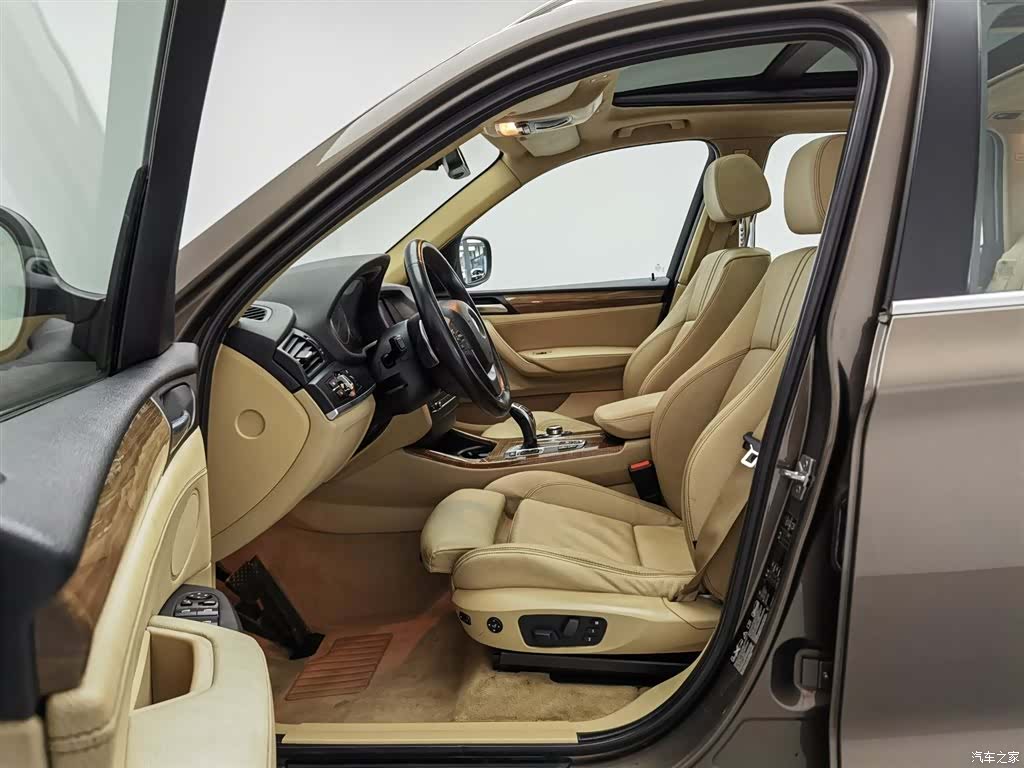 BMW X3, 2011 10