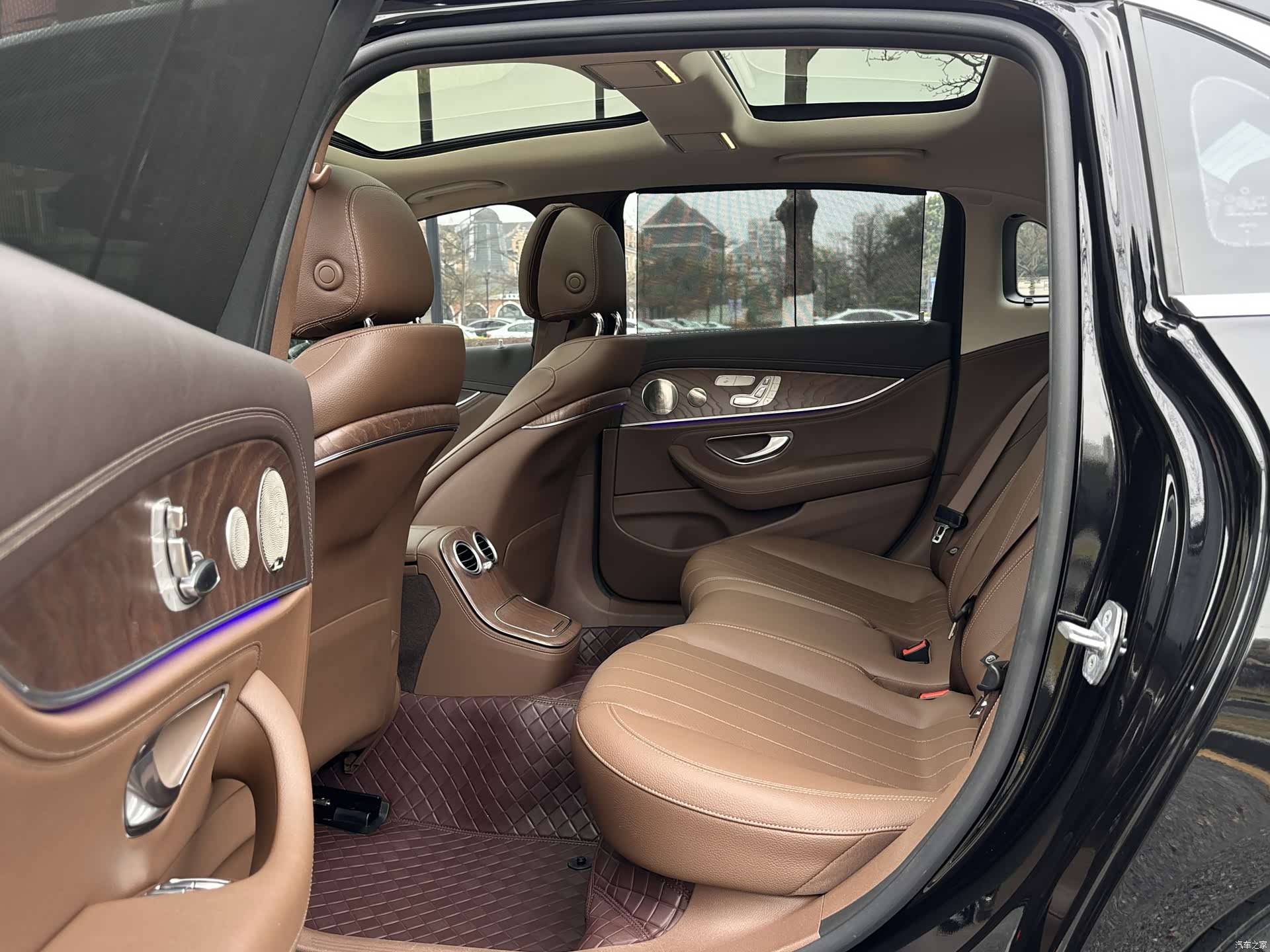 Mercedes-Benz E-Class, 2022 9