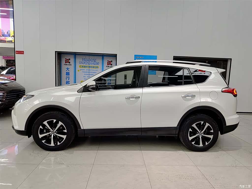 Toyota RAV4, 2018 3