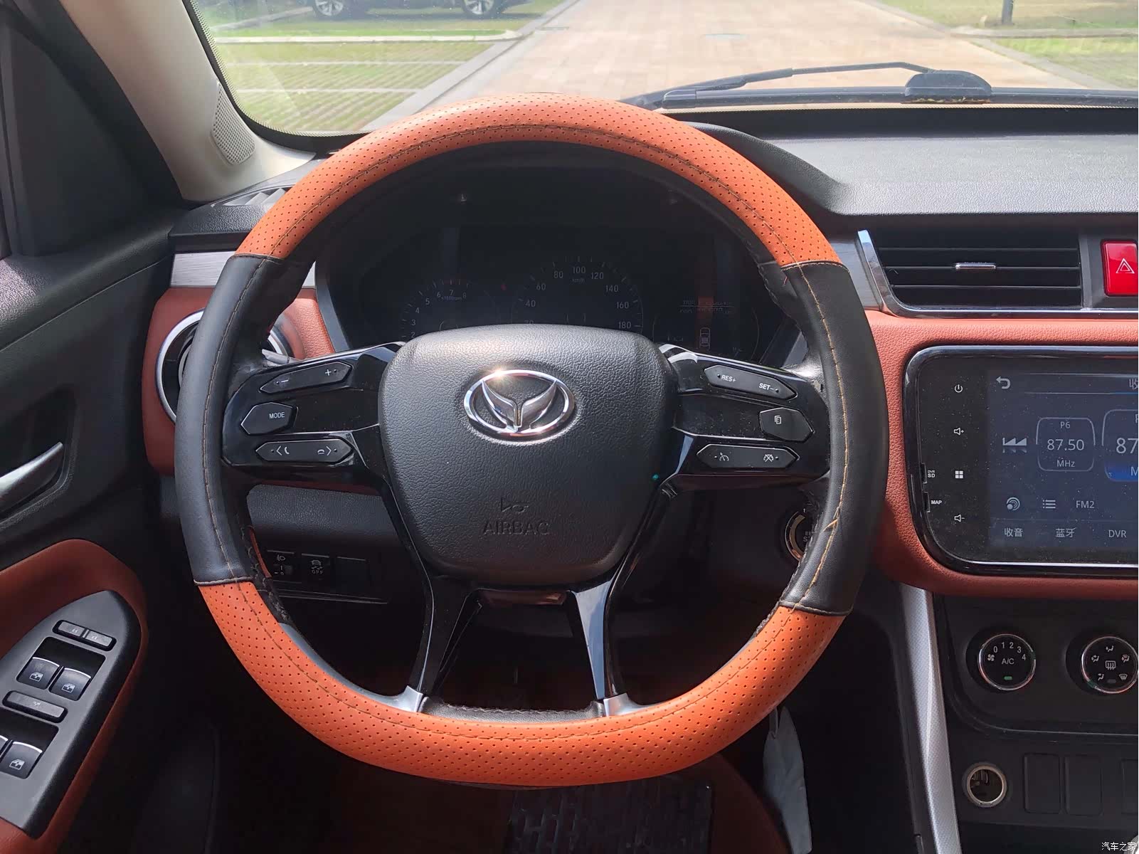 BAIC S3, 2016 8