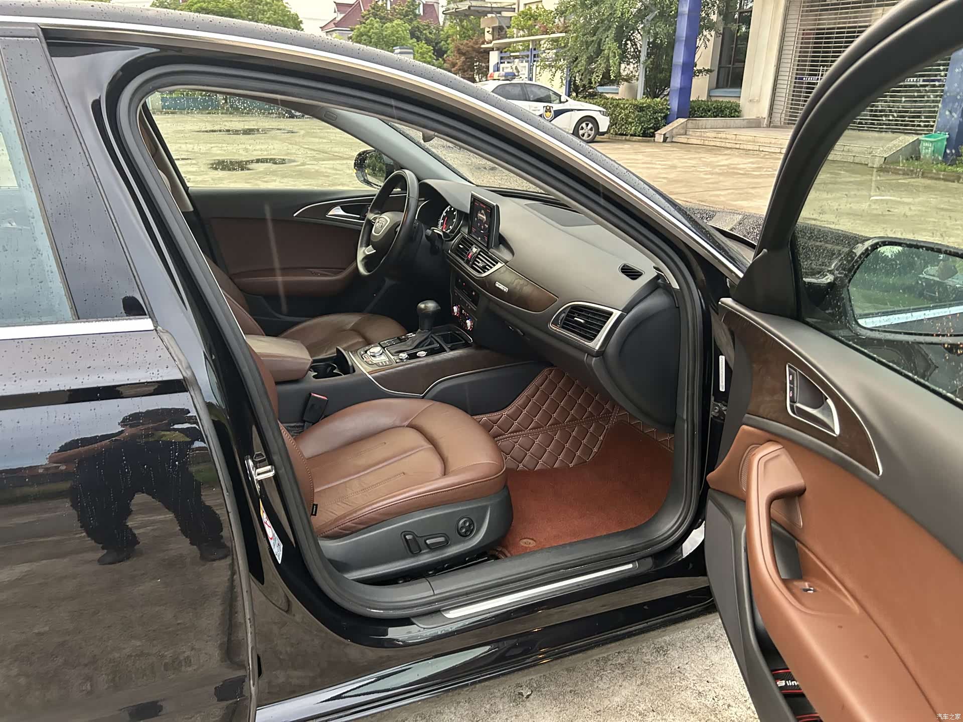 Audi A6L, 2015 12