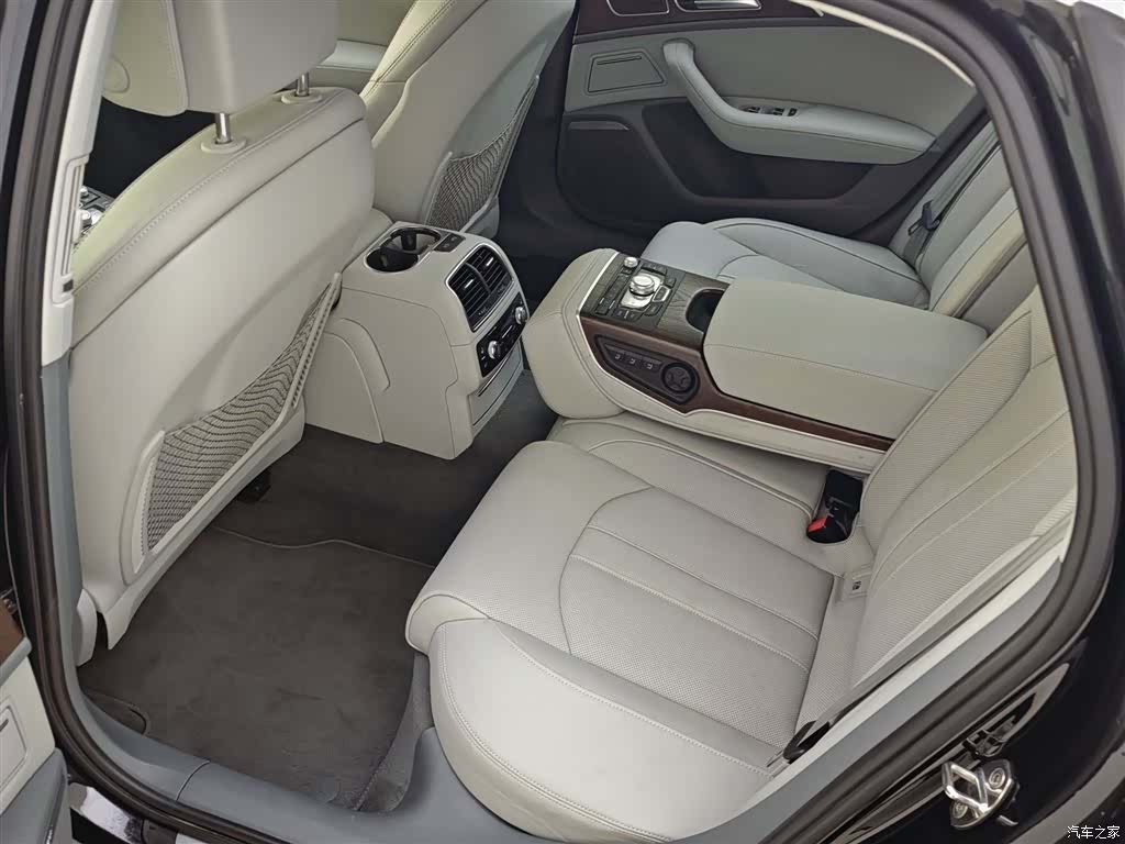 Audi A6L, 2015 15