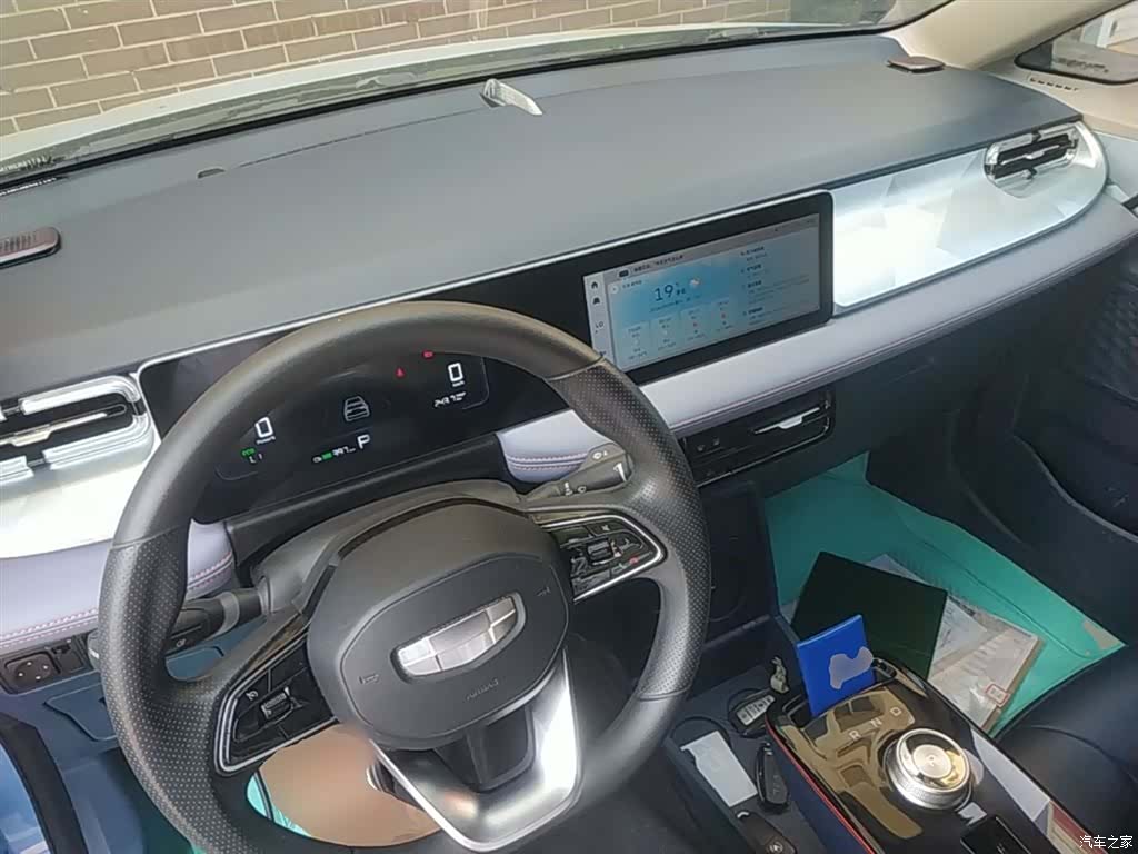 Geely E, 2022 10