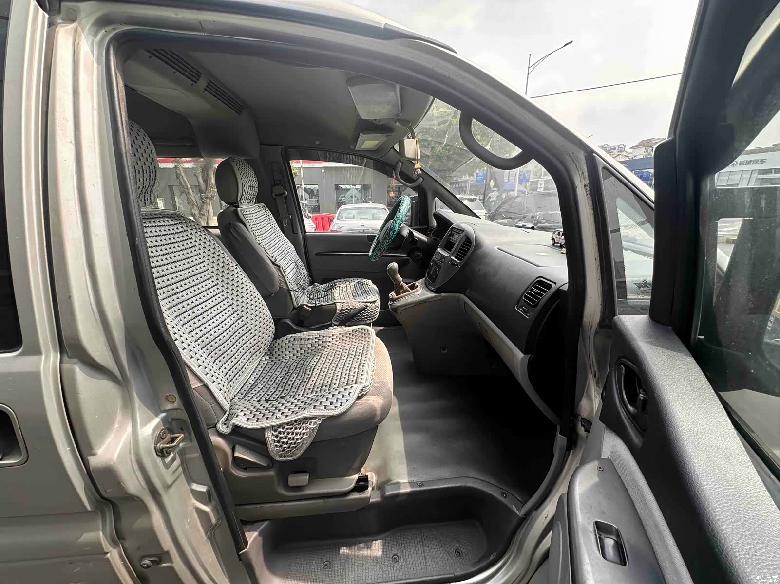 DongFeng G63, 2009 10