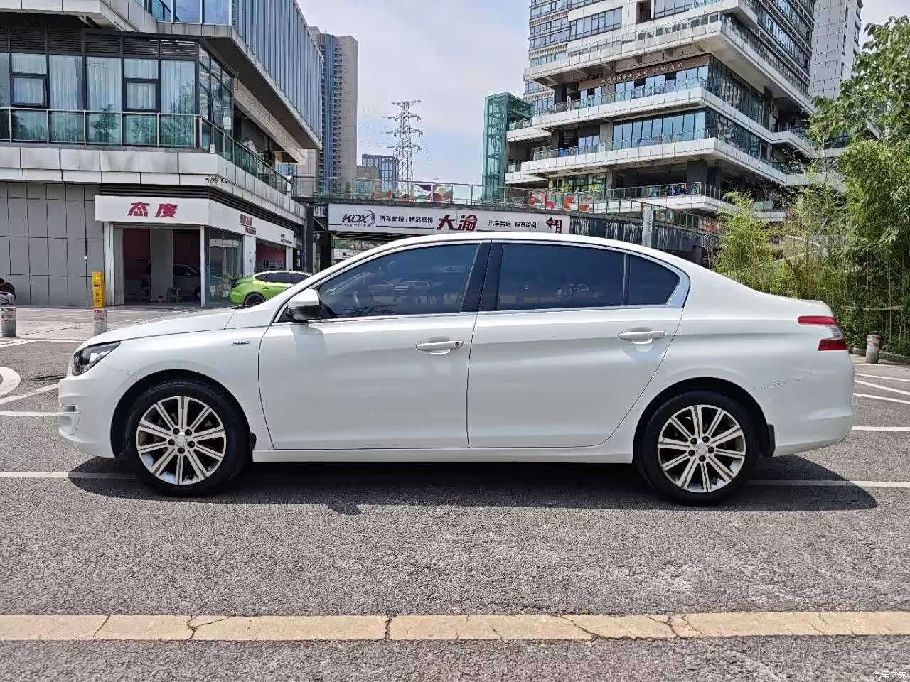 Peugeot 408, 2018 13