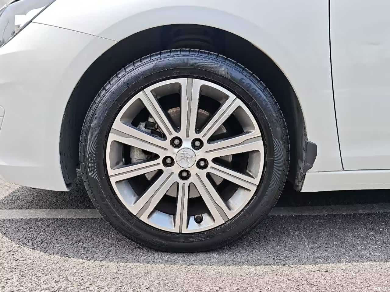 Peugeot 408, 2018 29