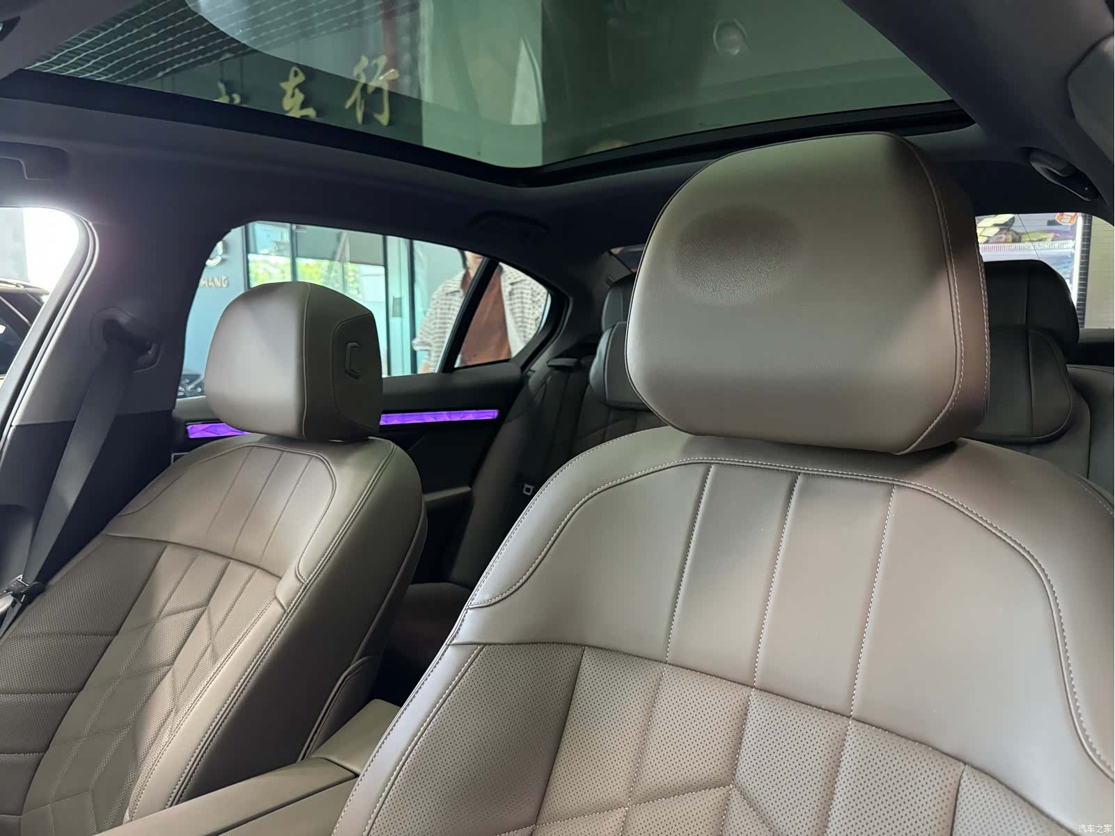 BMW 5 Series, 2025 9