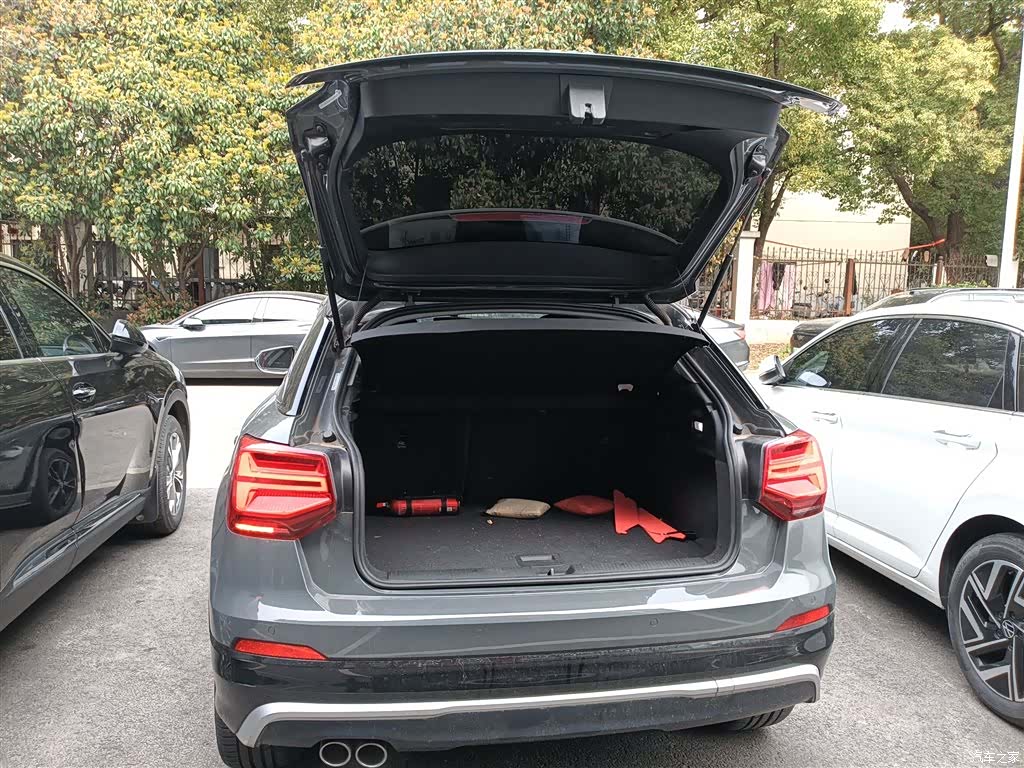 Audi Q2L, 2020 15