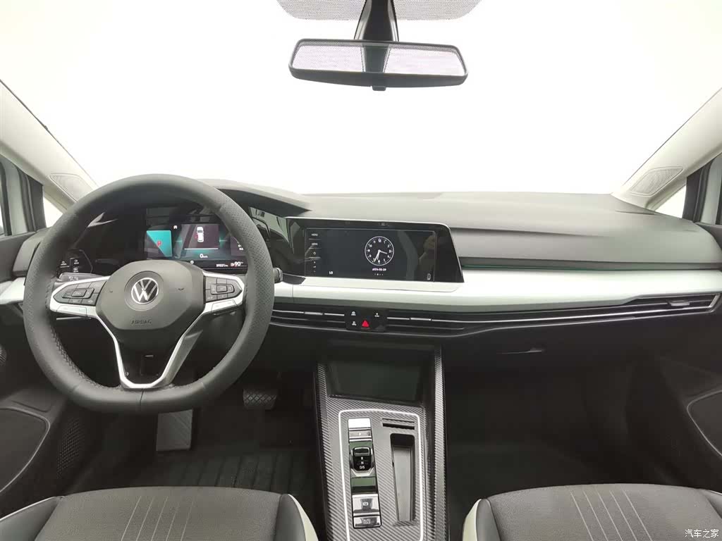 Volkswagen Golf, 2021 все фото