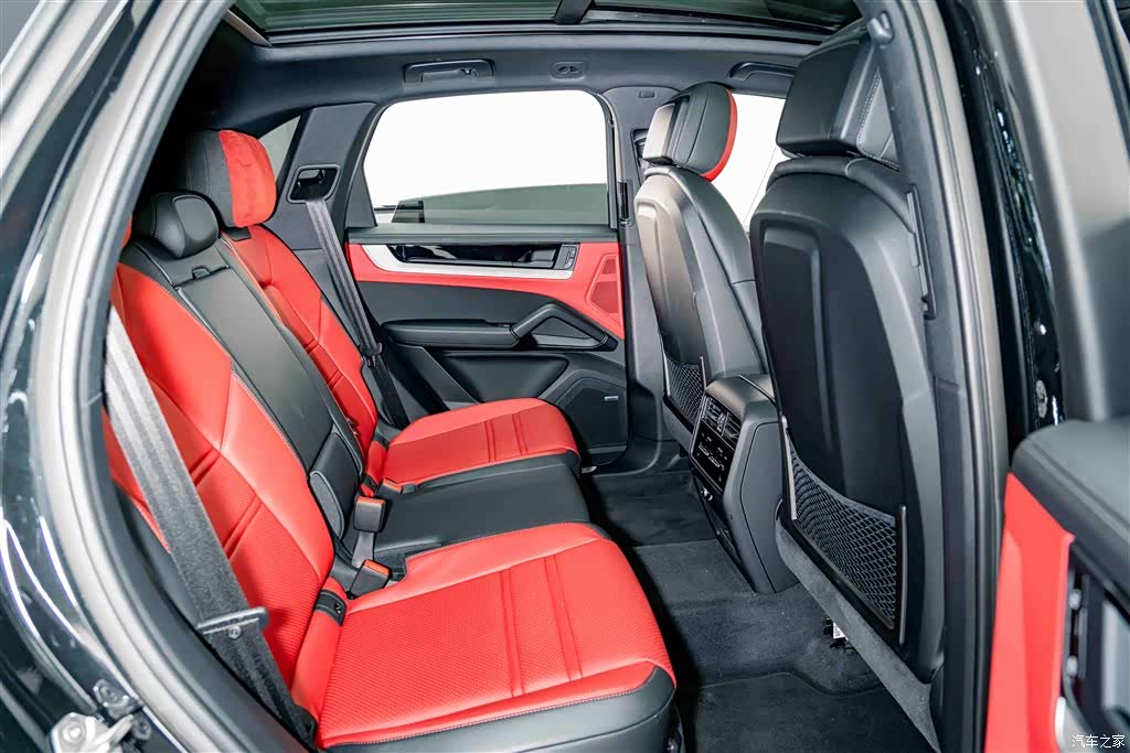 Porsche Cayenne, 2025 23