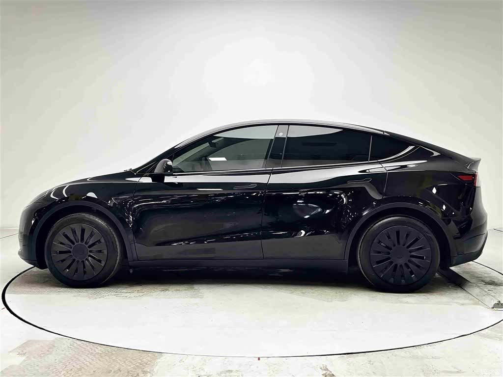 Tesla Model Y, 2023 20