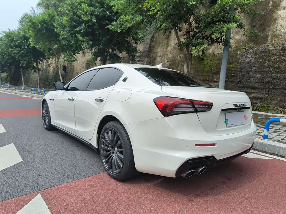 Maserati Ghibli