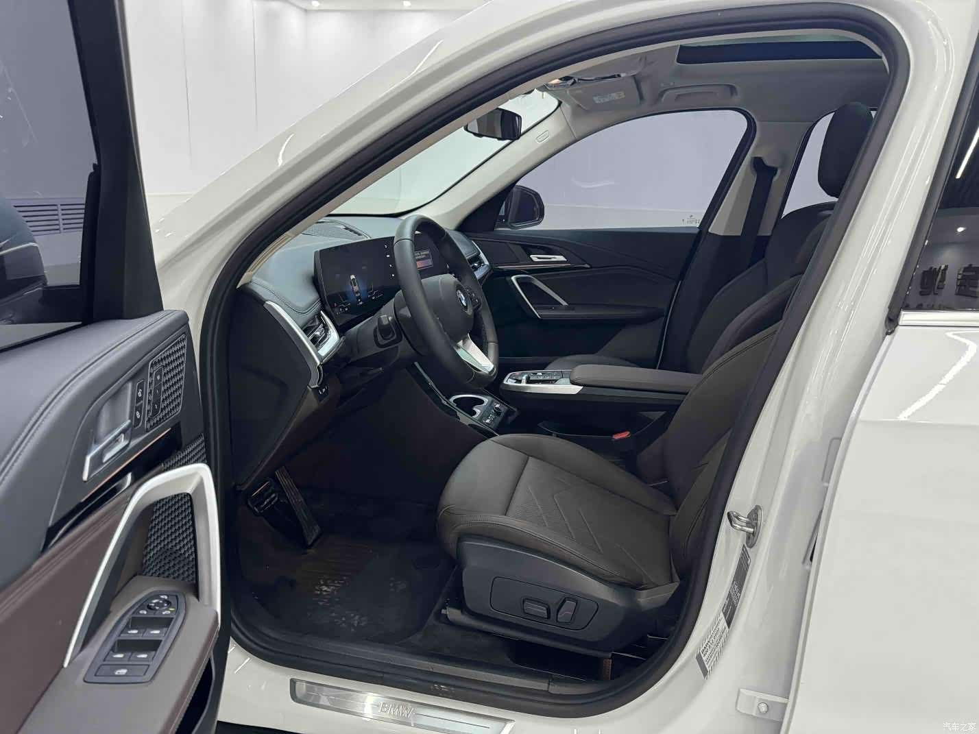 BMW X1, 2024 26