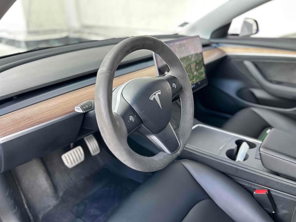 Tesla Model 3 Tesla Model 3