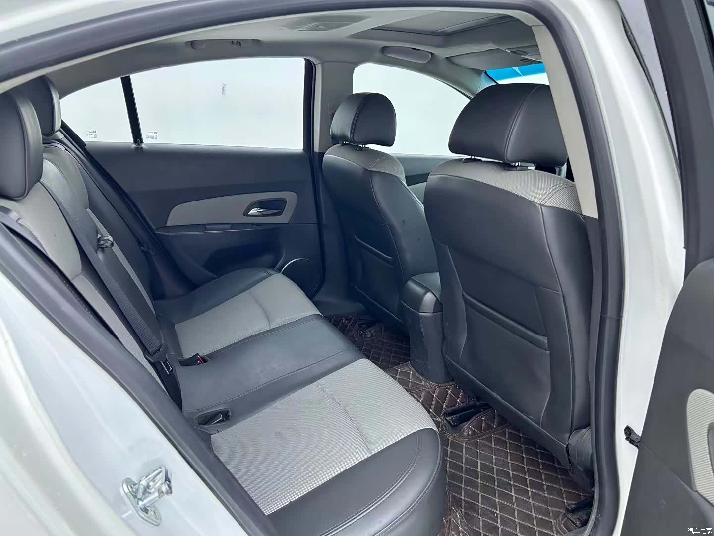 Chevrolet SE, 2013 8