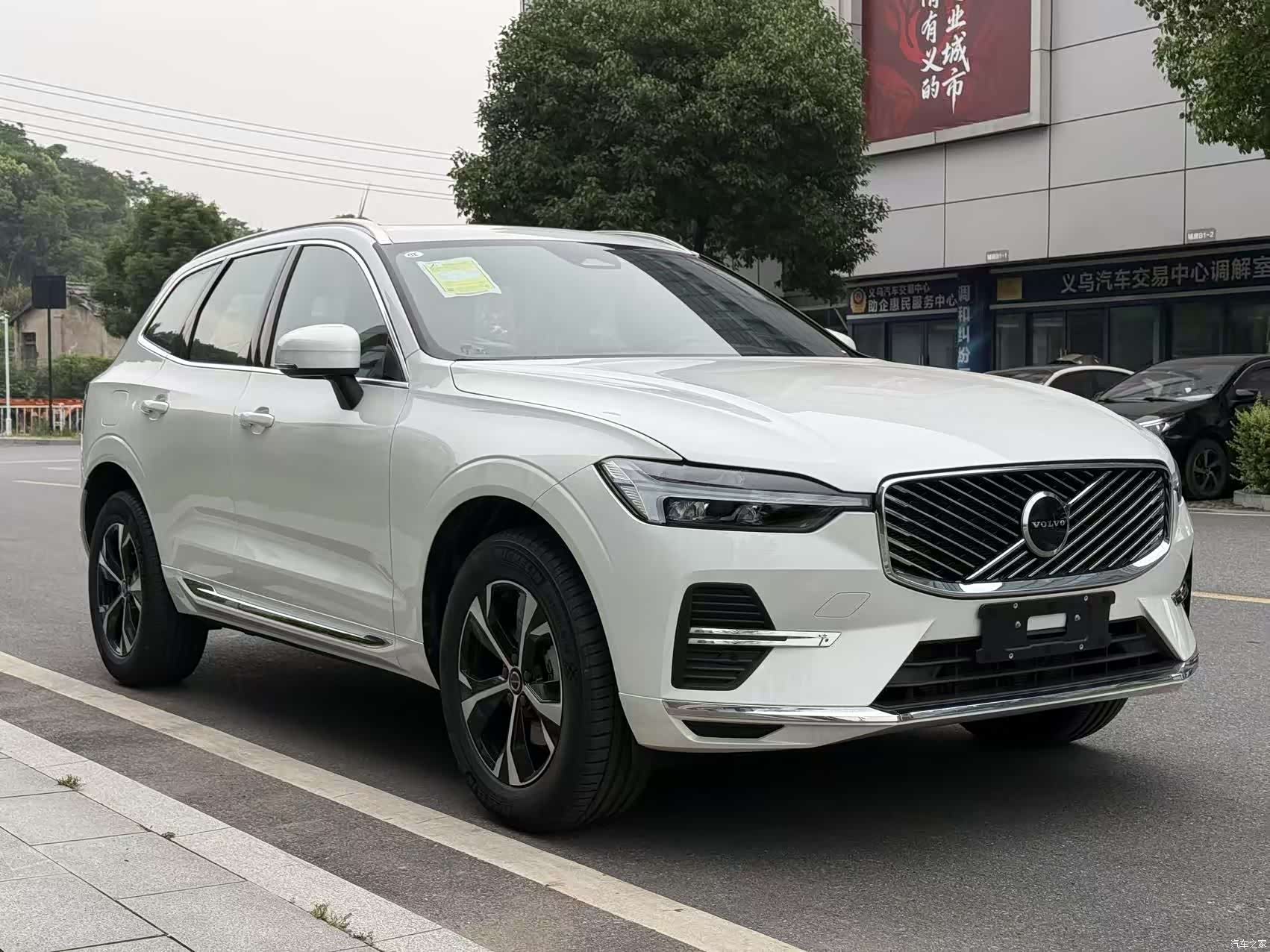 Volvo XC60, 2026 3
